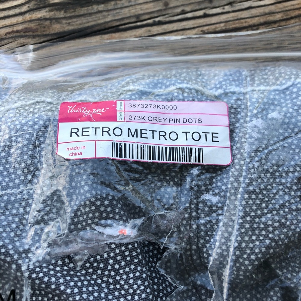 Retro Metro Tote